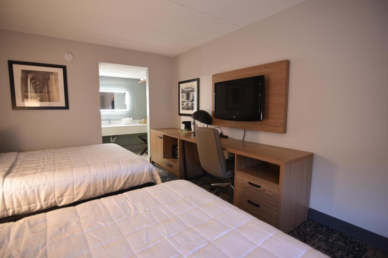 เบย์มอนต์ บาย วินด์แฮม ไพน์โกรฟ Hotel Pine Grove  ภายนอก รูปภาพ