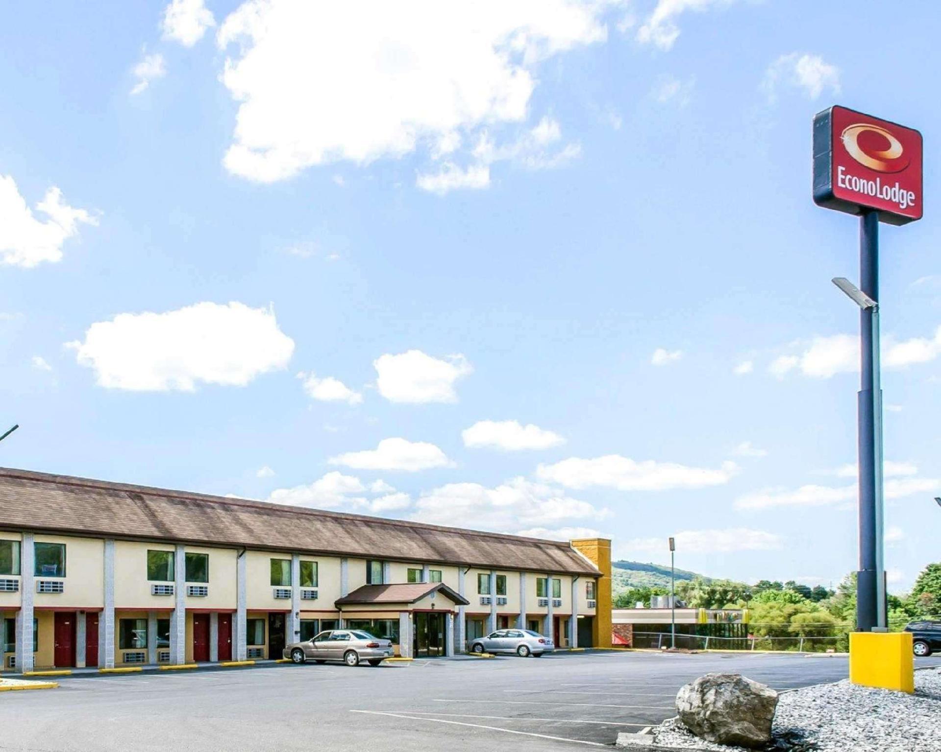 เบย์มอนต์ บาย วินด์แฮม ไพน์โกรฟ Hotel Pine Grove  ภายนอก รูปภาพ